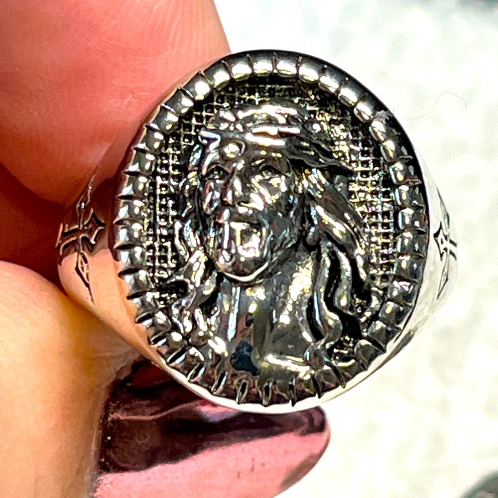 Men’s silver ring with cross and face of Jesus
